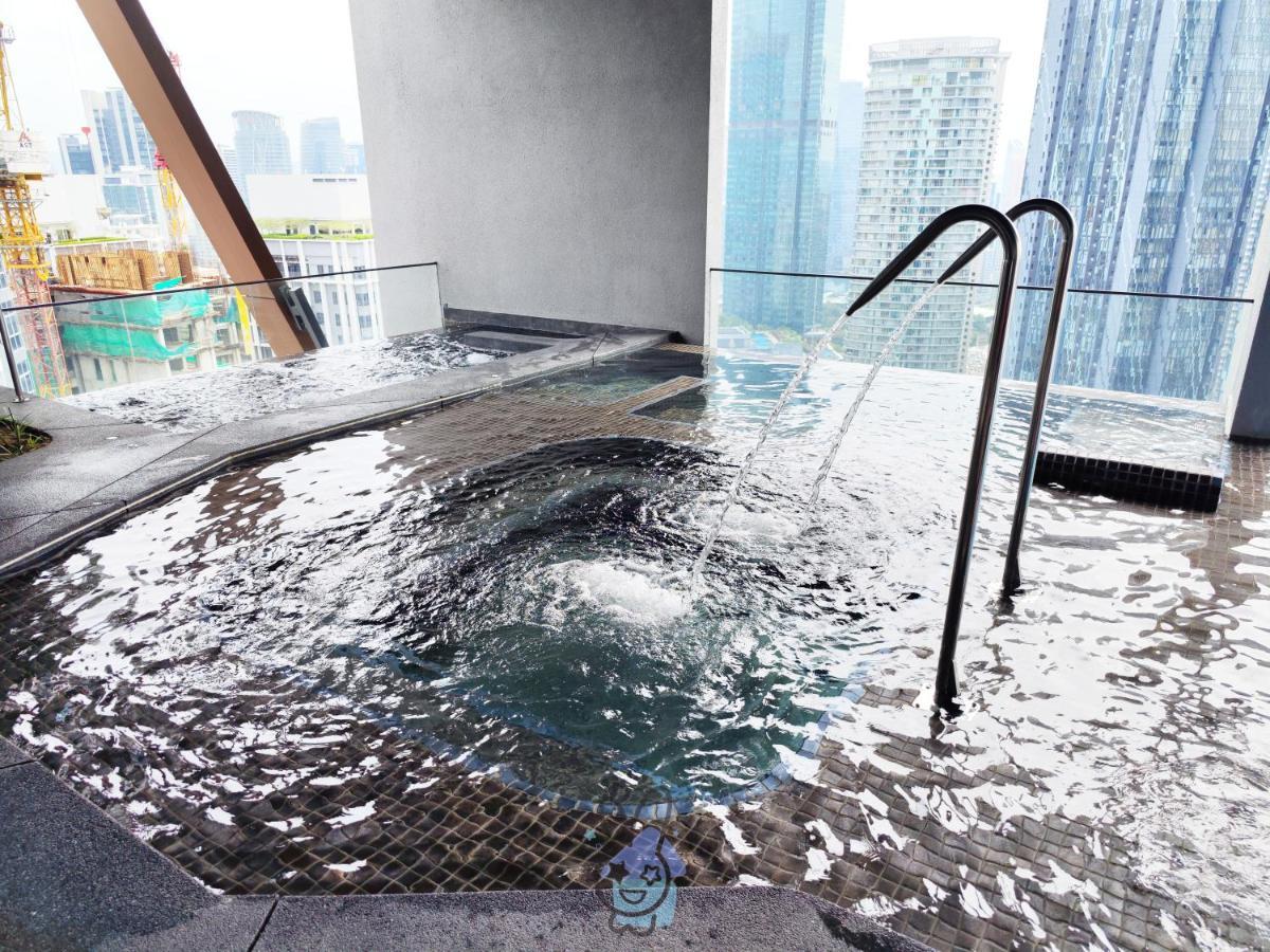 Scarletz Klcc By Starwood Lux Aparthotel Куала Лумпур Екстериор снимка