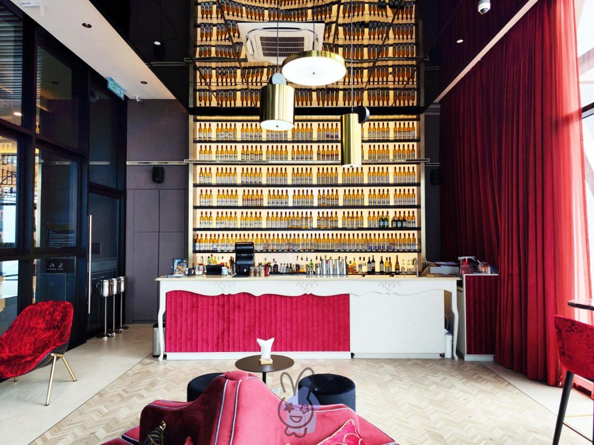Scarletz Klcc By Starwood Lux Aparthotel Куала Лумпур Екстериор снимка